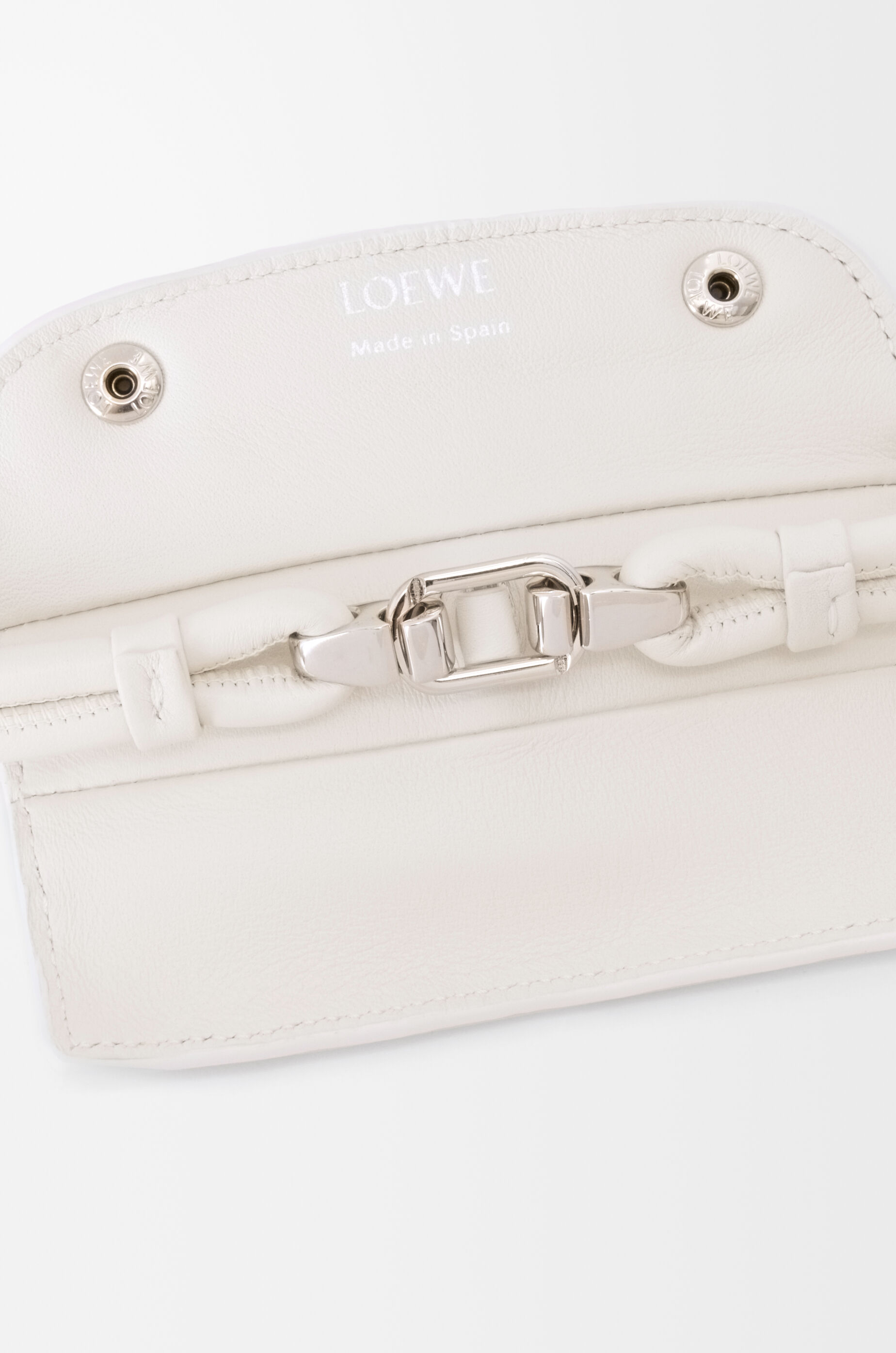 Small Madrid bag in supple grained calfskin White - LOEWE