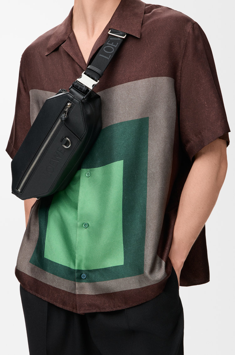 LOEWE Convertible sling in classic calfskin Black