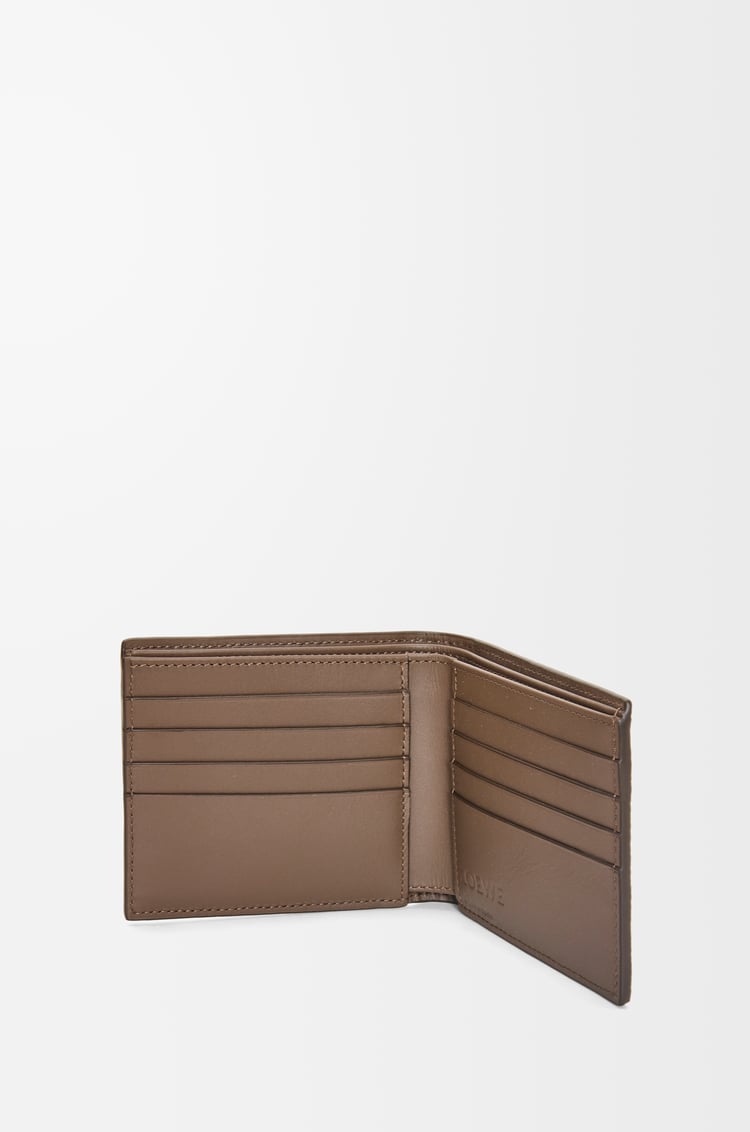 LOEWE Cartera con dos pliegues en piel de ternera Marrón Invernal