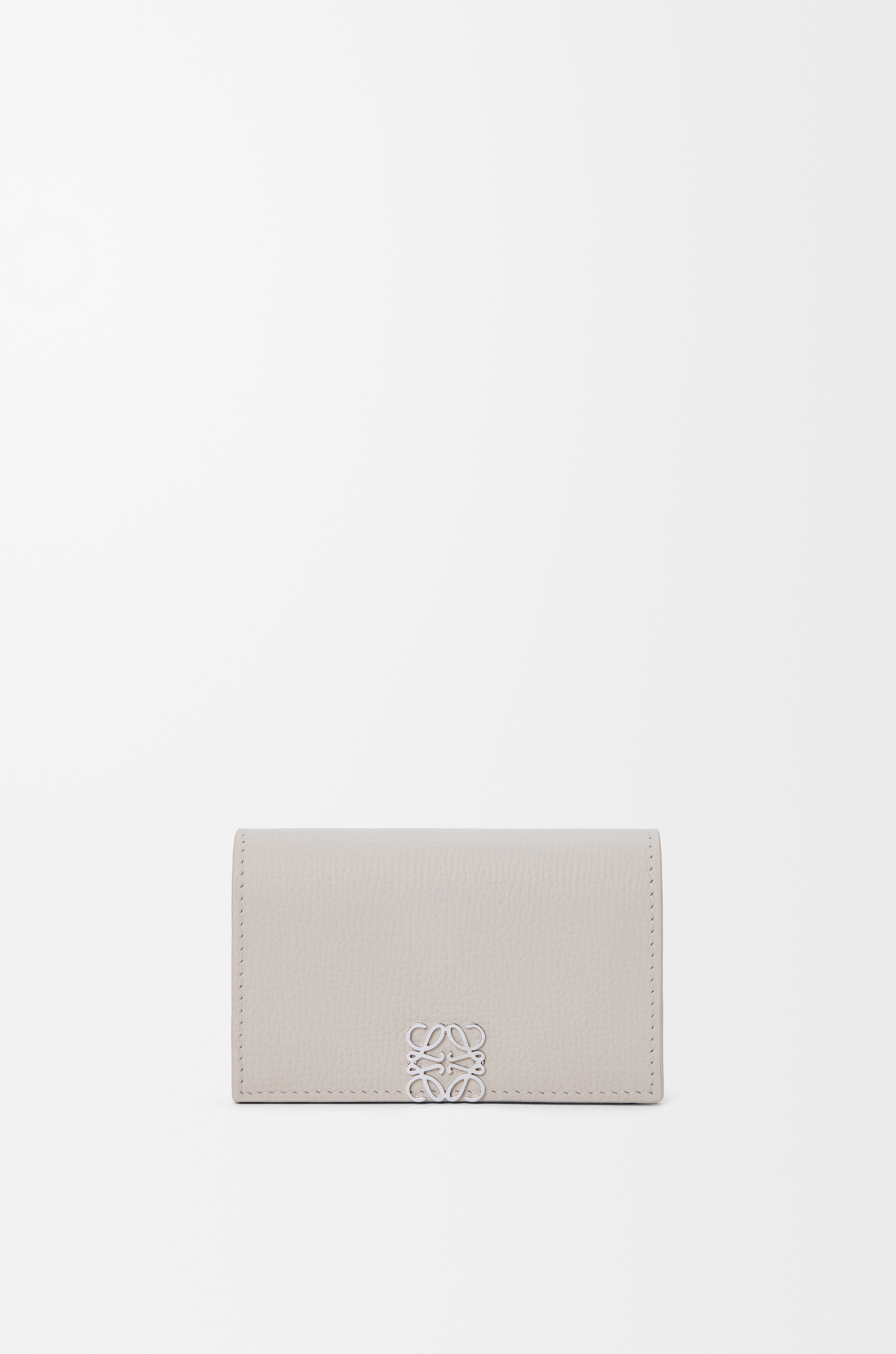 LOEWE Tarjetero Anagram en piel de ternera Gris Claro