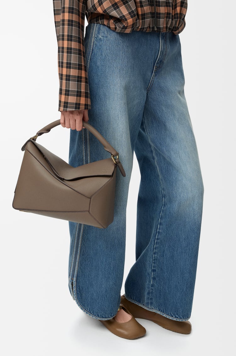 LOEWE パズルエッジ バッグ ミディアム（ソフトグレインカーフ） トープ
