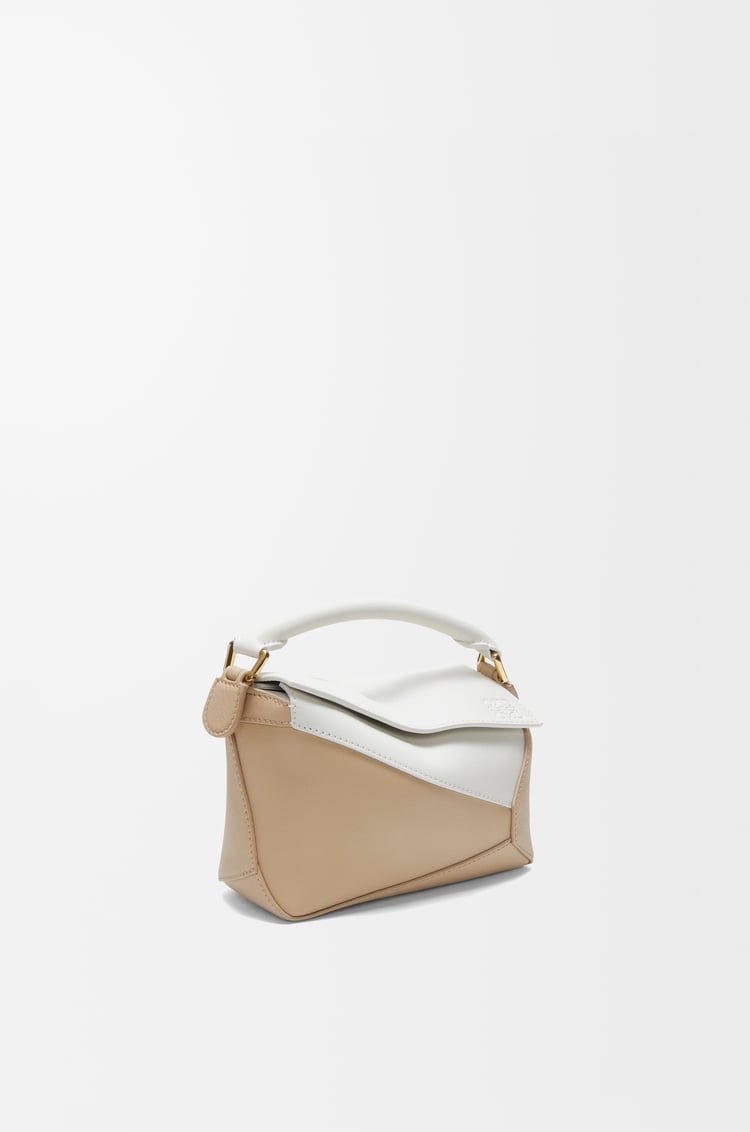 LOEWE Mini Puzzle bag in classic calfskin Soft White/Paper Craft
