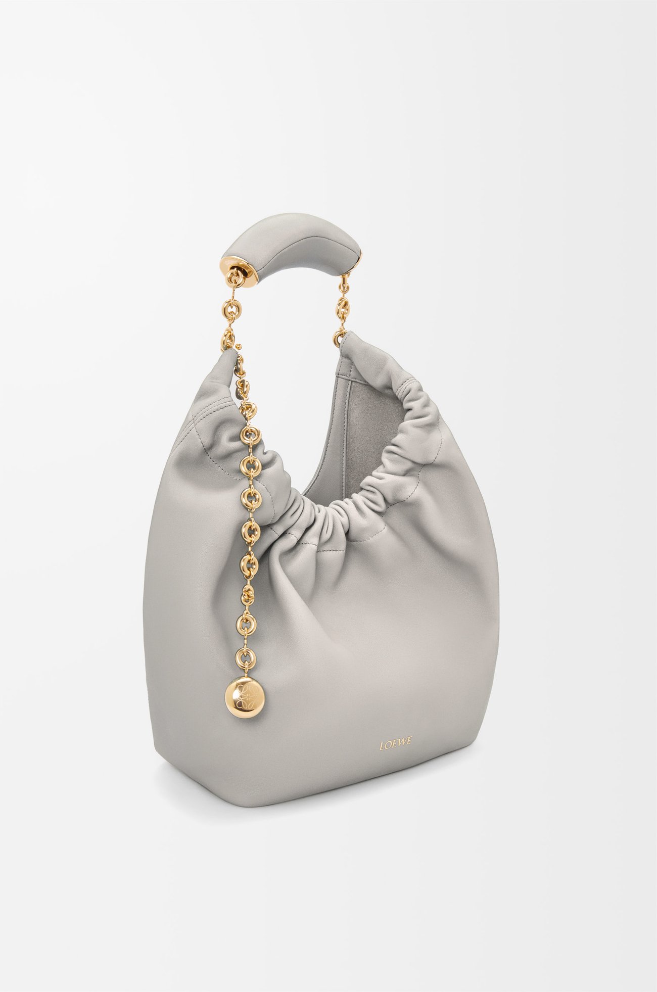 LOEWE Bolso Squeeze pequeño en piel napa de cordero Gris Valva plp_rd