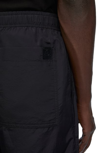 LOEWE Shorts in technical silk 黑色 plp_rd