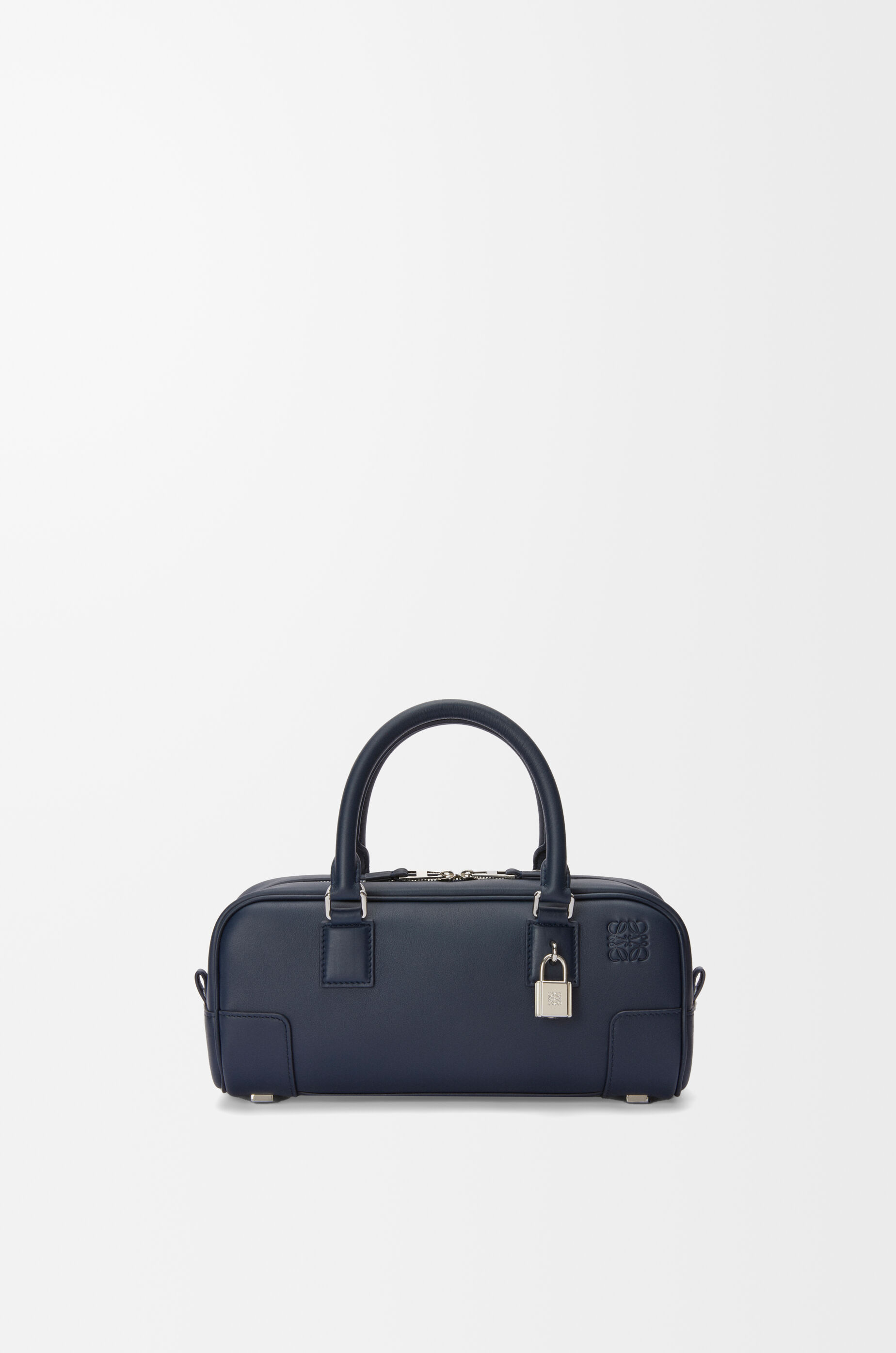 大人気【LOEWE】アマソナ28 バッグ ソフトグレインカーフ サンド