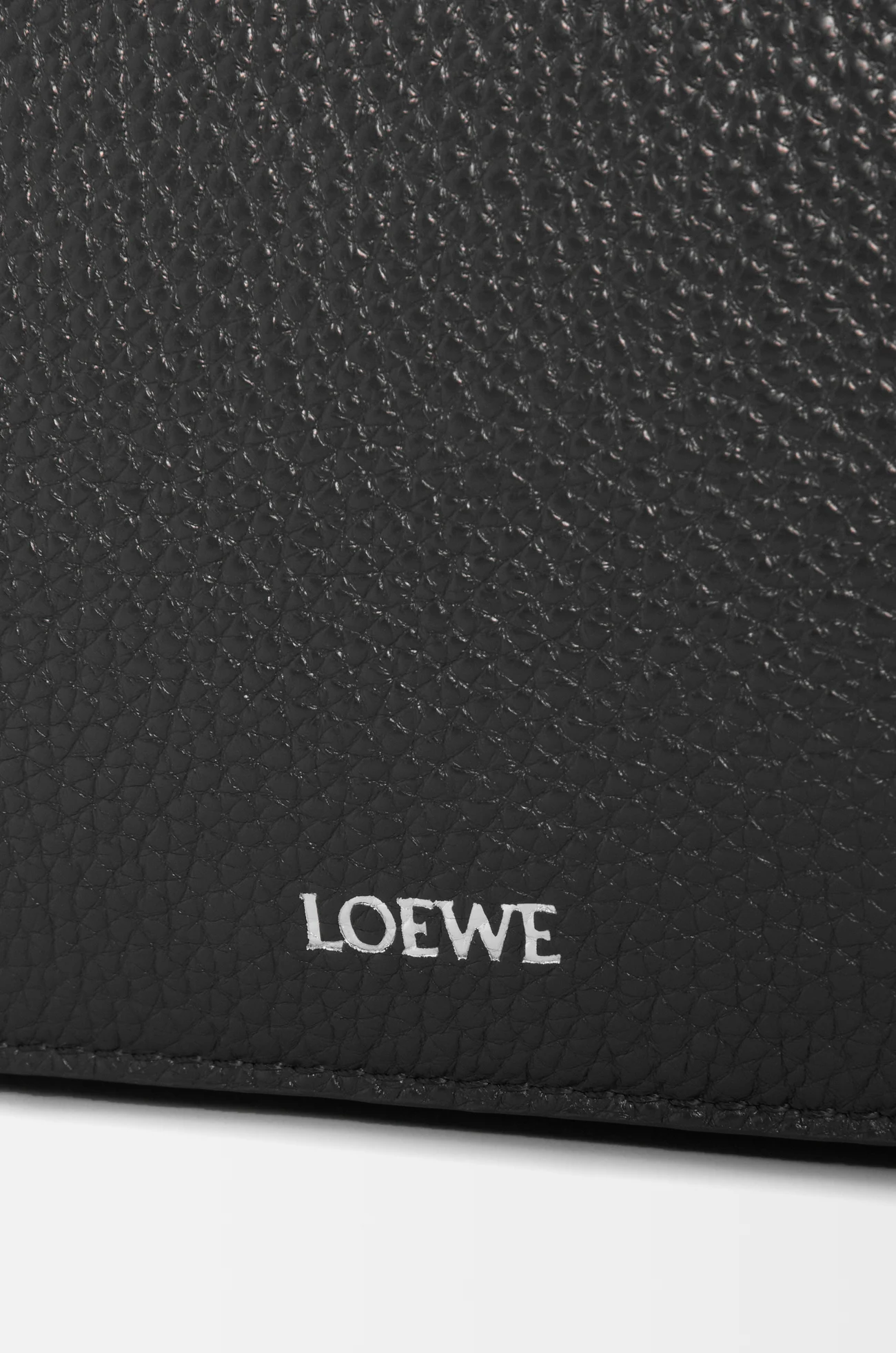 LOEWE Medium Pebble messenger bag in supple grained calfskin Black