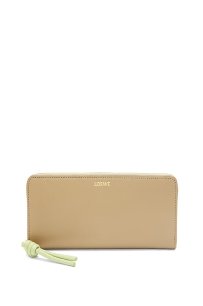 LOEWE Knot zip around wallet in shiny nappa calfskin Clay Green/Lime Green