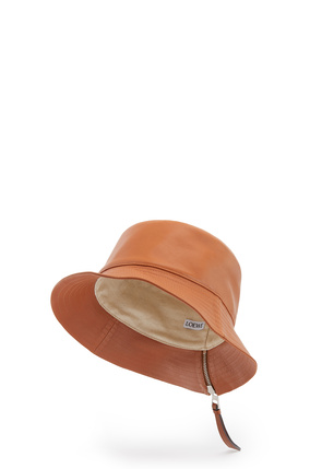LOEWE Sombrero de pescador en piel napa Bronceado plp_rd