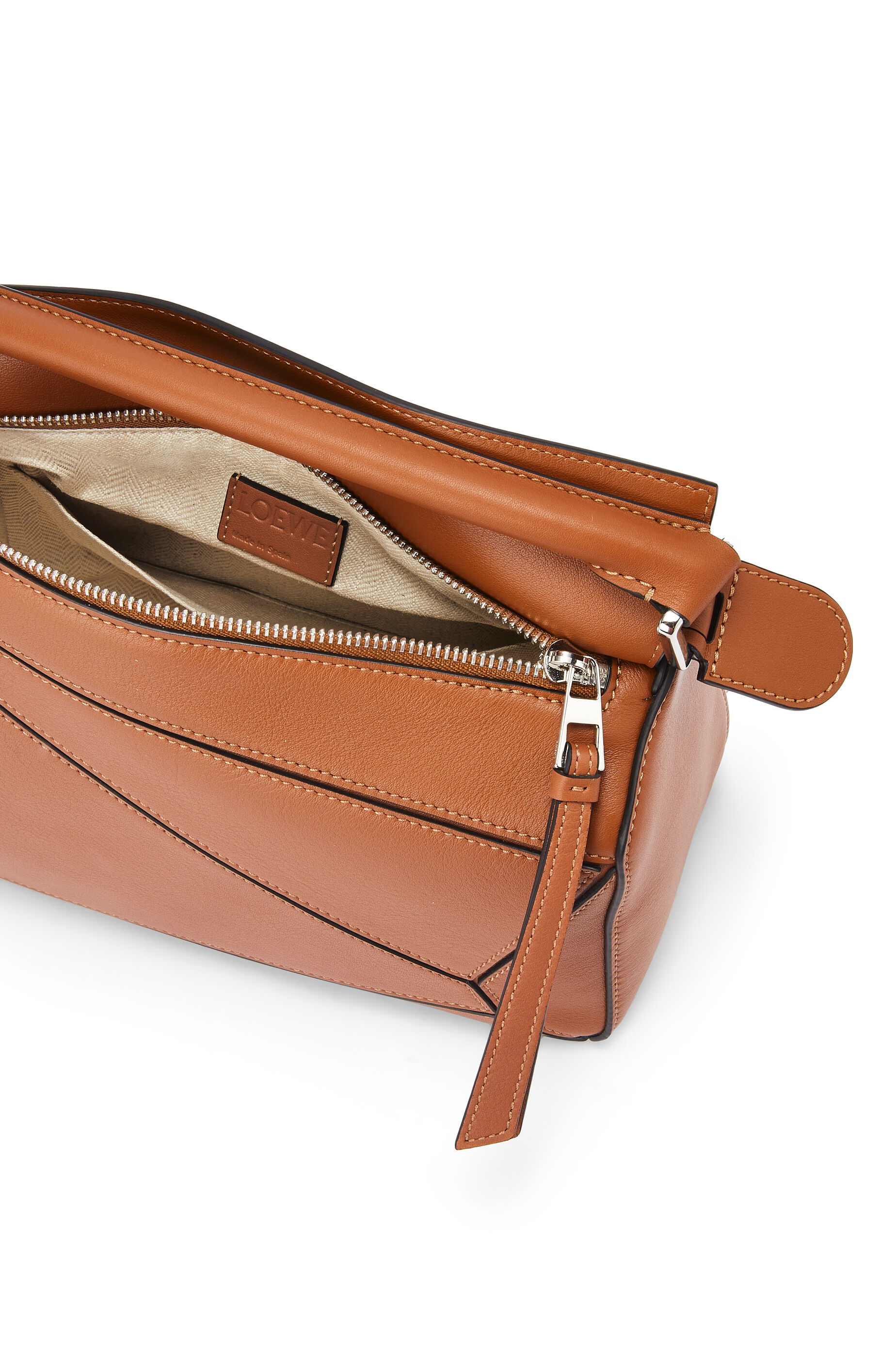 パズルバッグ スモール (クラシックカーフ) タン - LOEWE