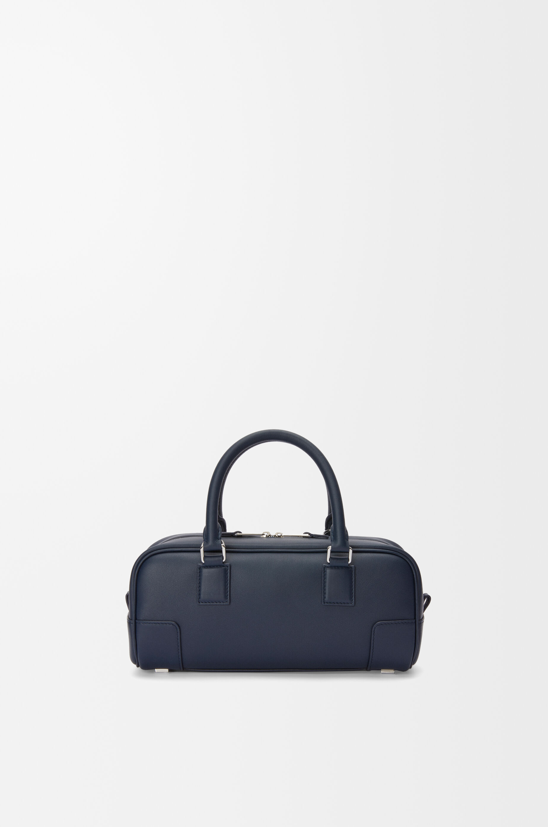 注目 アマソナ23 LOEWE - ブルー バッグ（ナパカーフ） クロップド バッグ