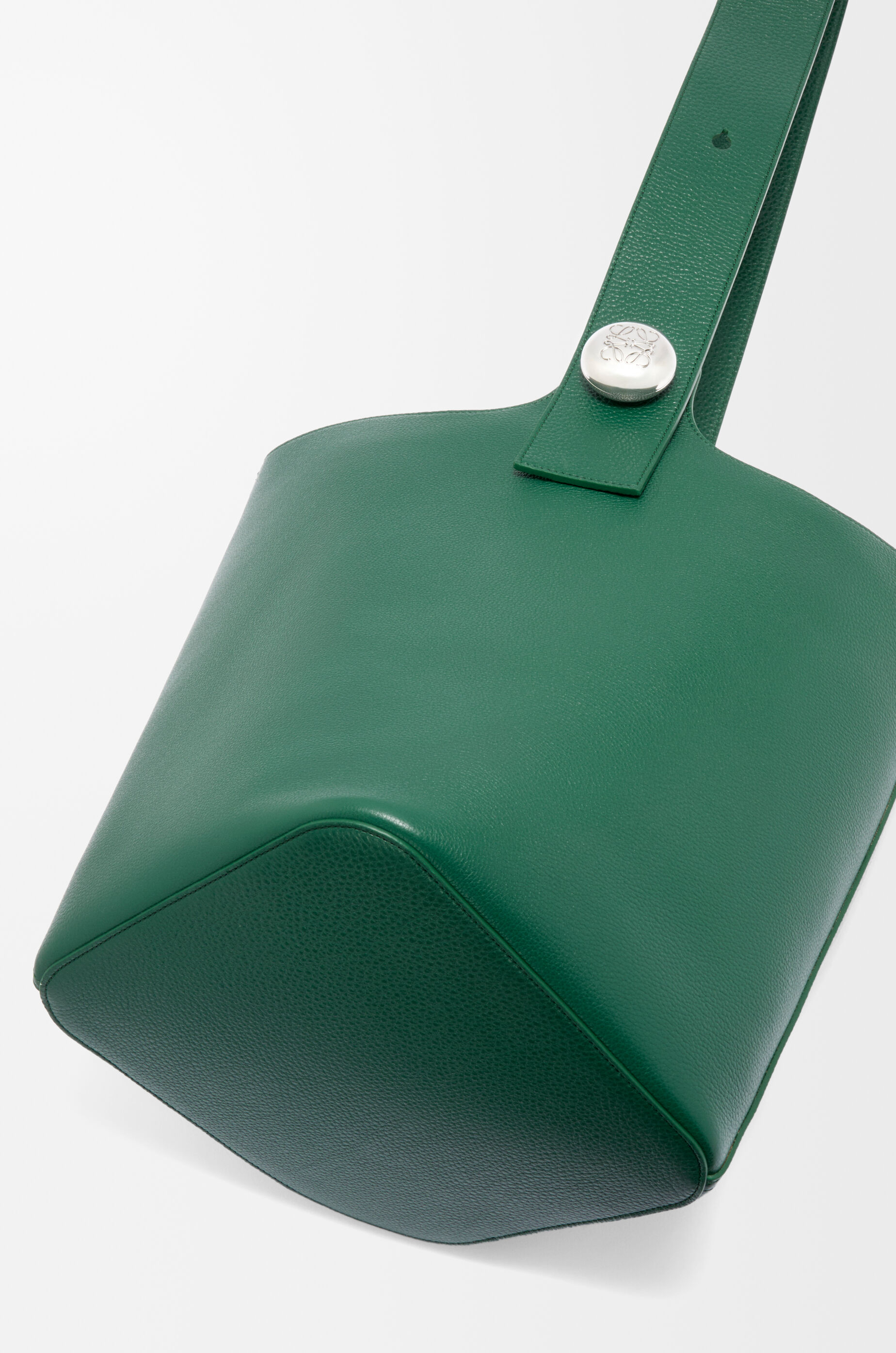 loewe バケットバック ラージ LOEWE/ロエベ通販 | ぺブル バケットバッグ ラージ(サプルグレイン