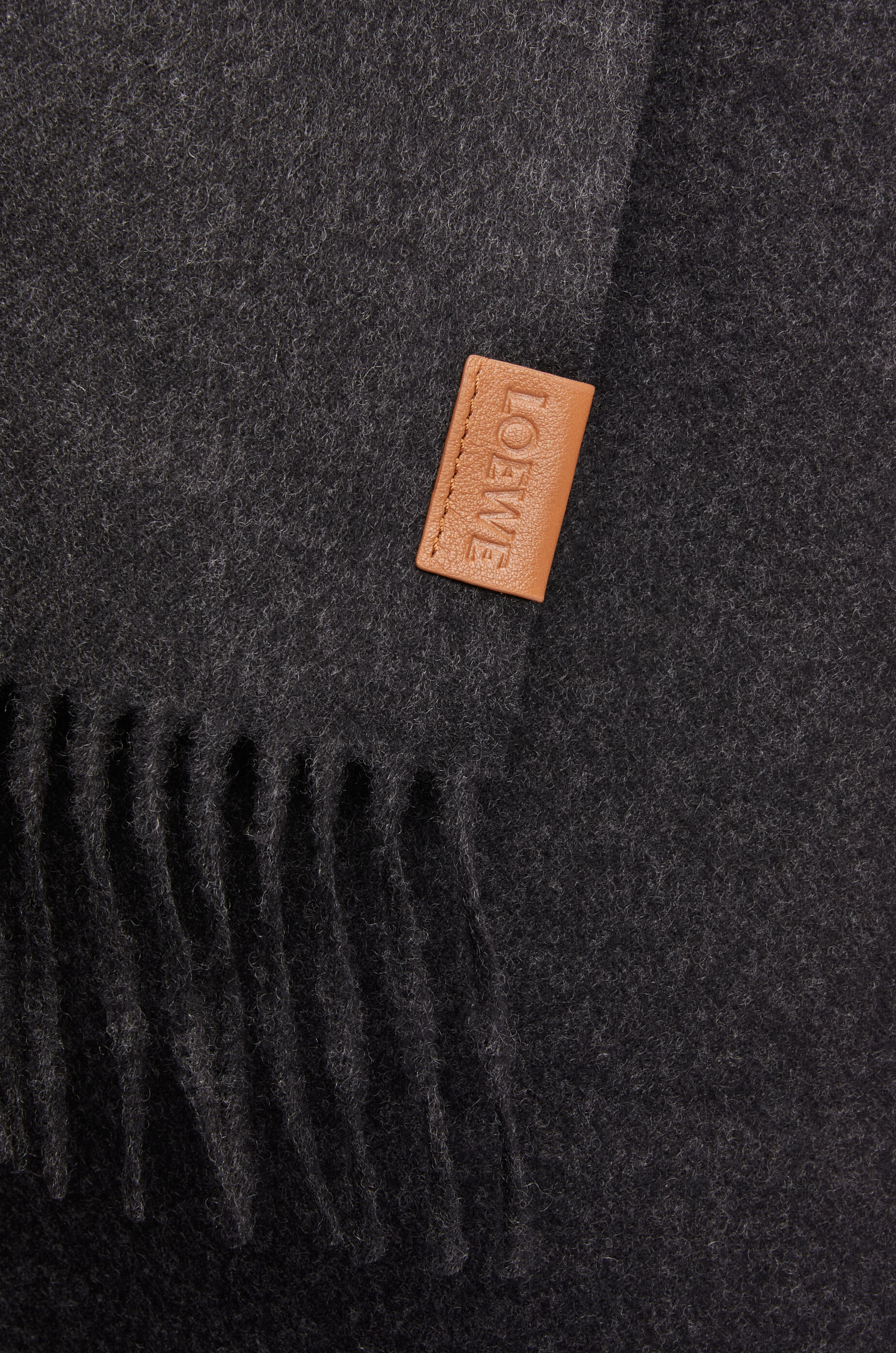 Scarf in cashmere Black - LOEWE