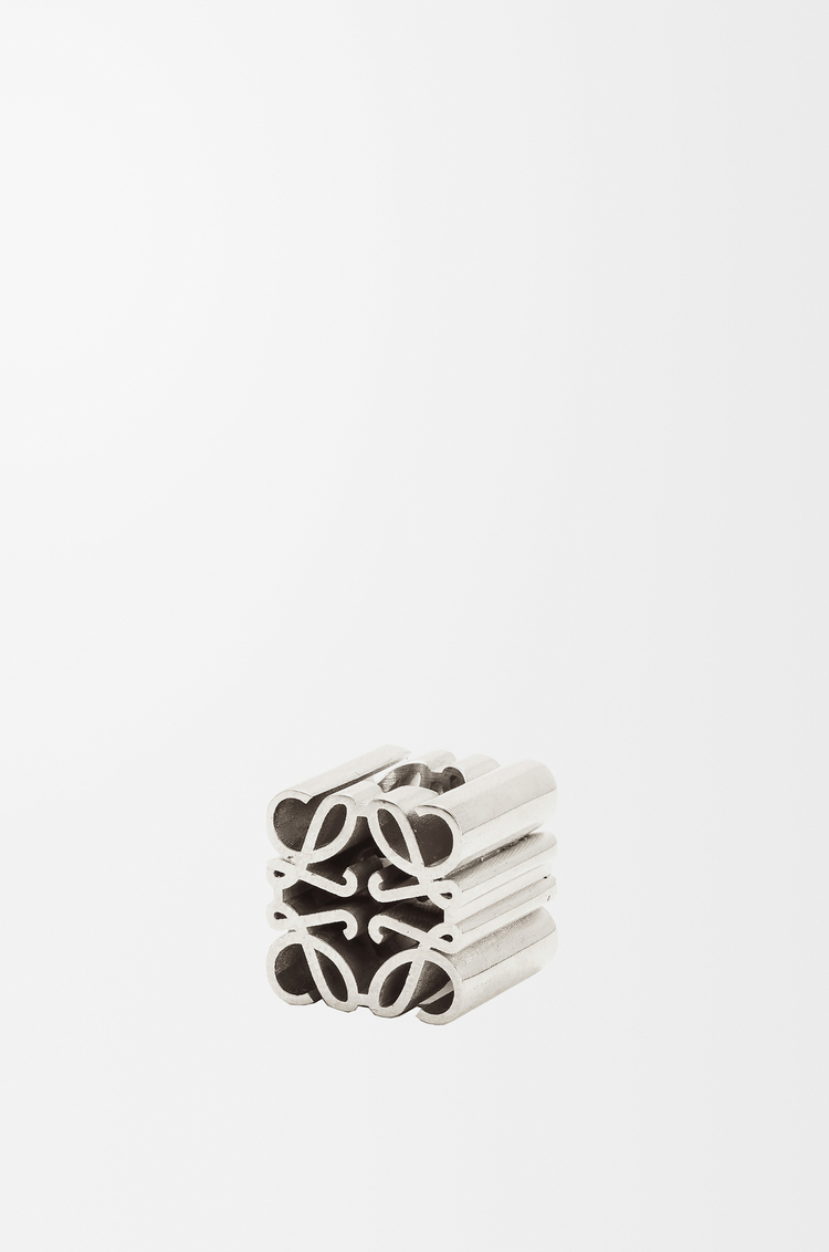 LOEWE Dado Anagram pequeño Paladio