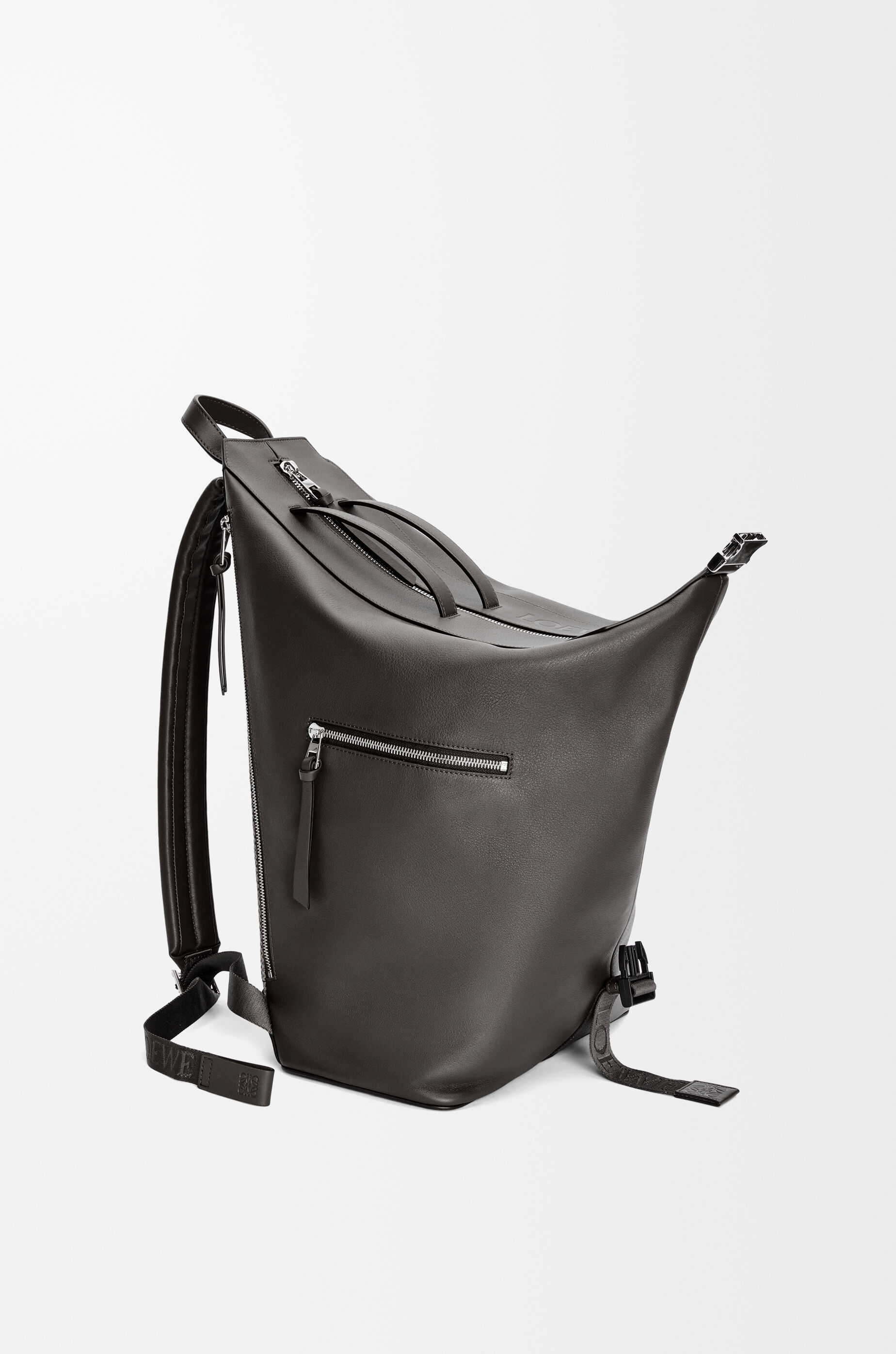 コンバーチブル バックパック（クラシックカーフ） グリーン - LOEWE
