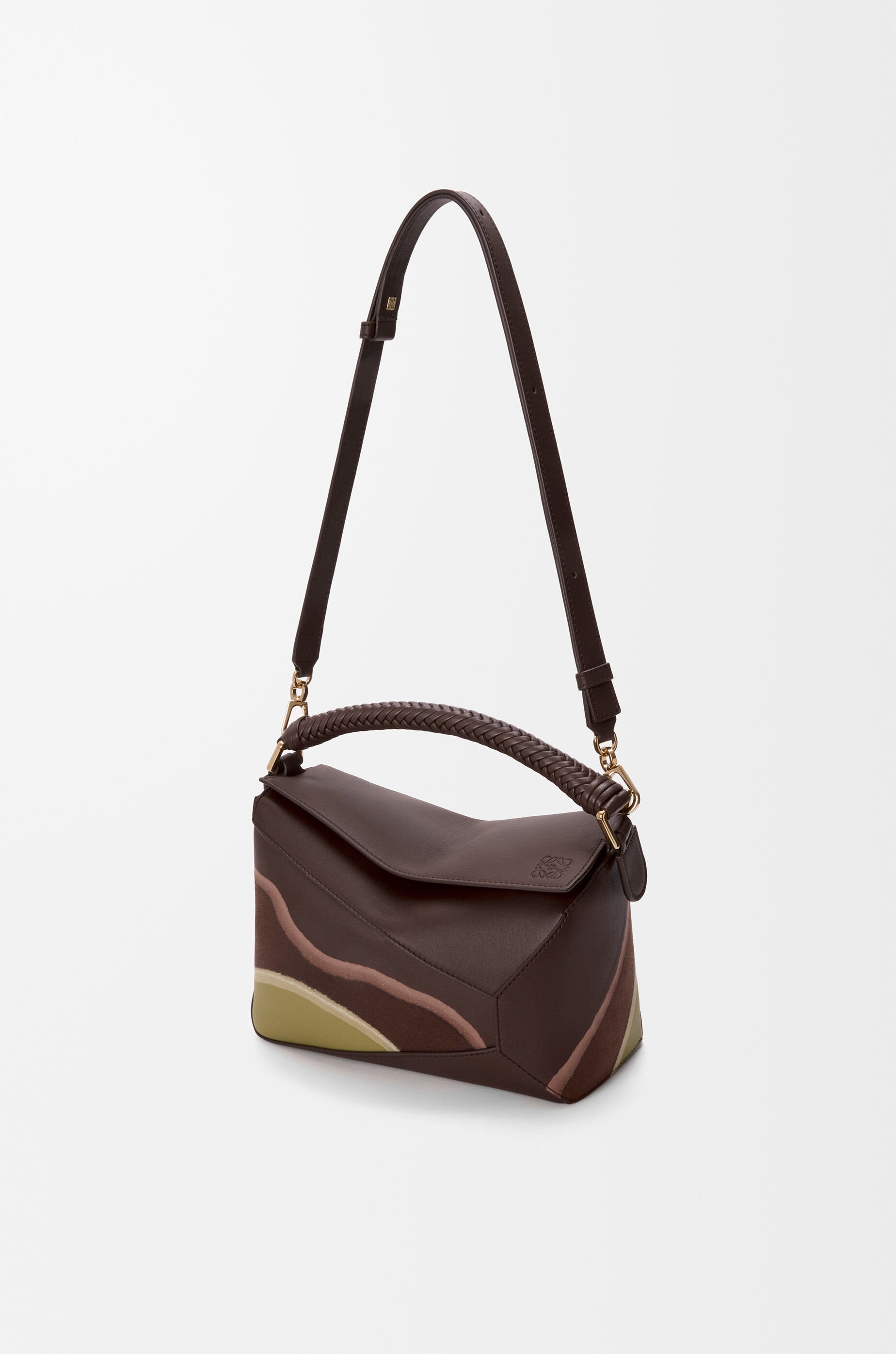 トウヤマLOEWEメッセンジャーバック Futurist Cat small Puzzle bag in embroidered knit and classic