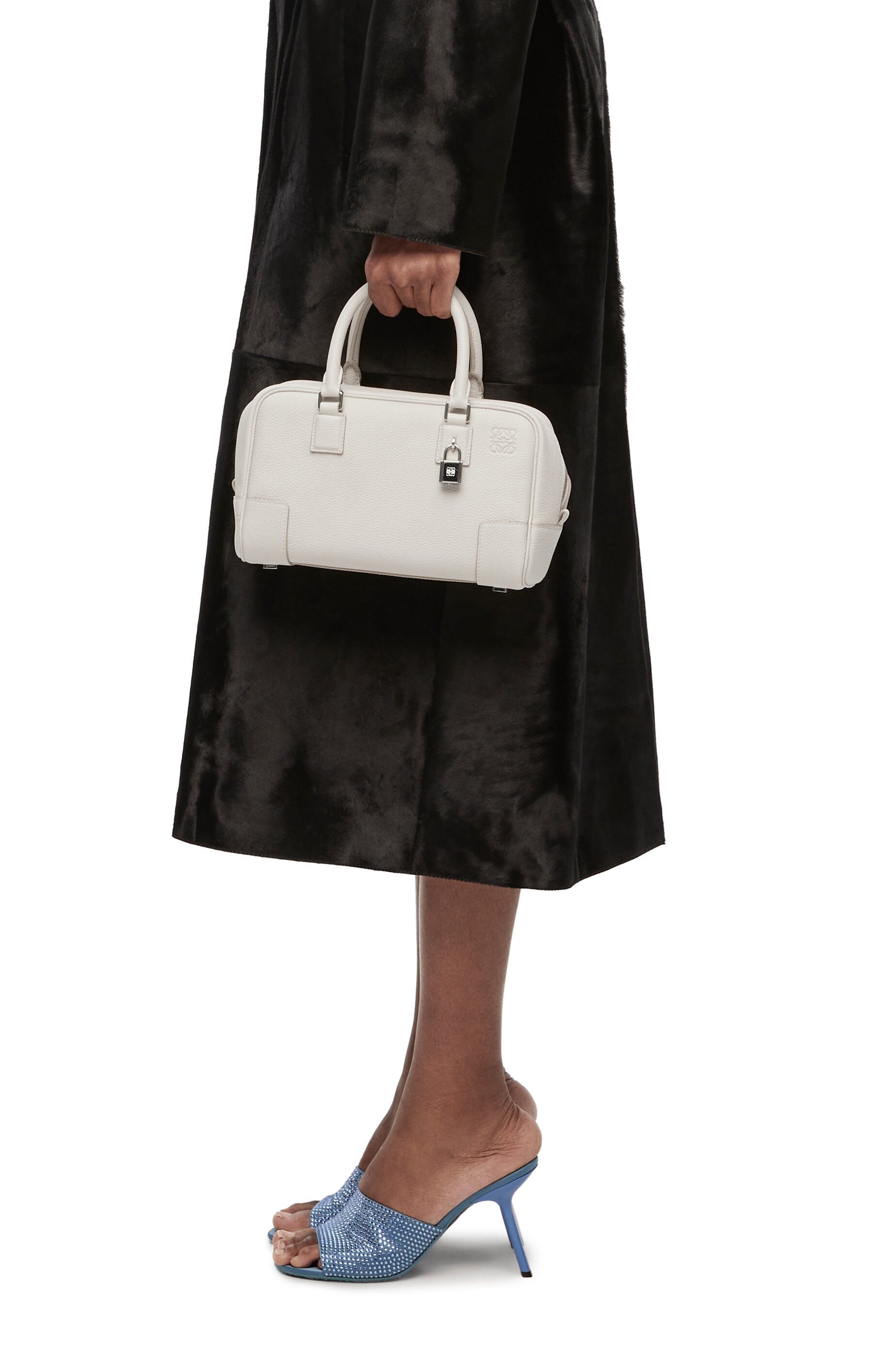 Loewe amazona 23 top