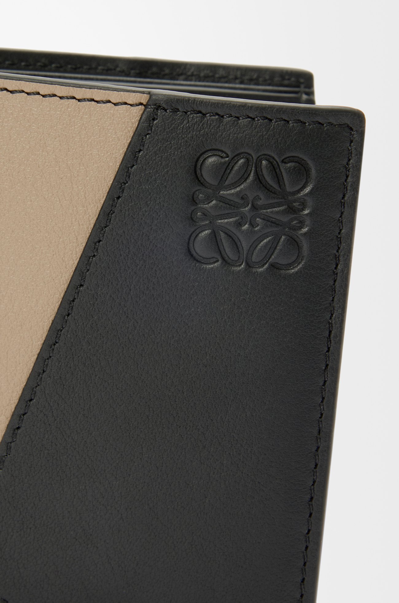 LOEWE Puzzle bifold wallet in classic calfskin Indigo Dye/Corda