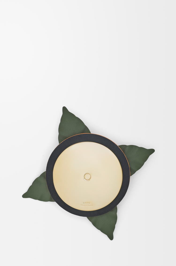 LOEWE Tapa para vela Orchid pequeña en piel de ternera clásica y latón Blanco Suave