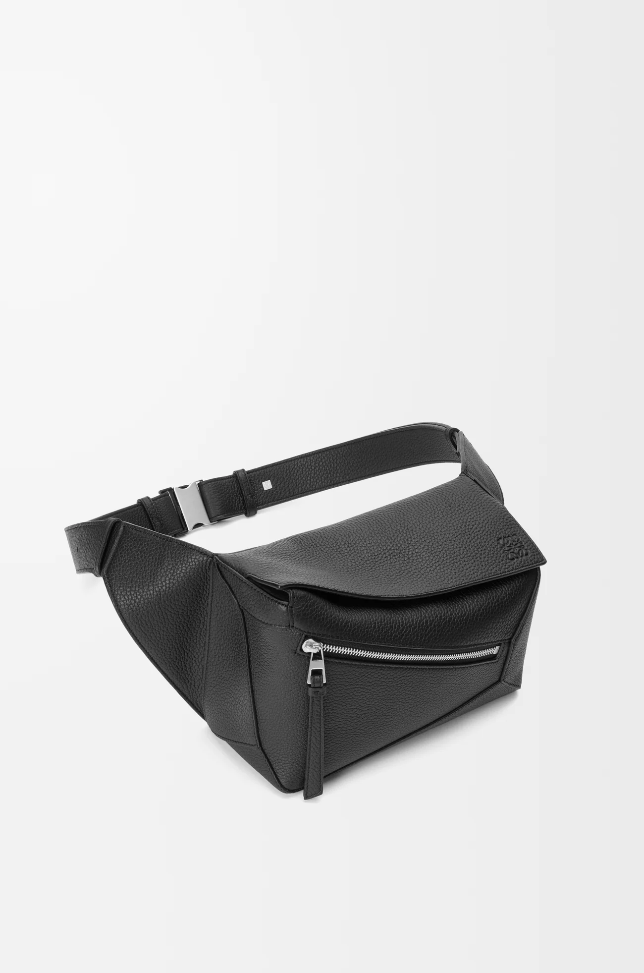 LOEWE Small Puzzle bumbag in grained calfskin Black