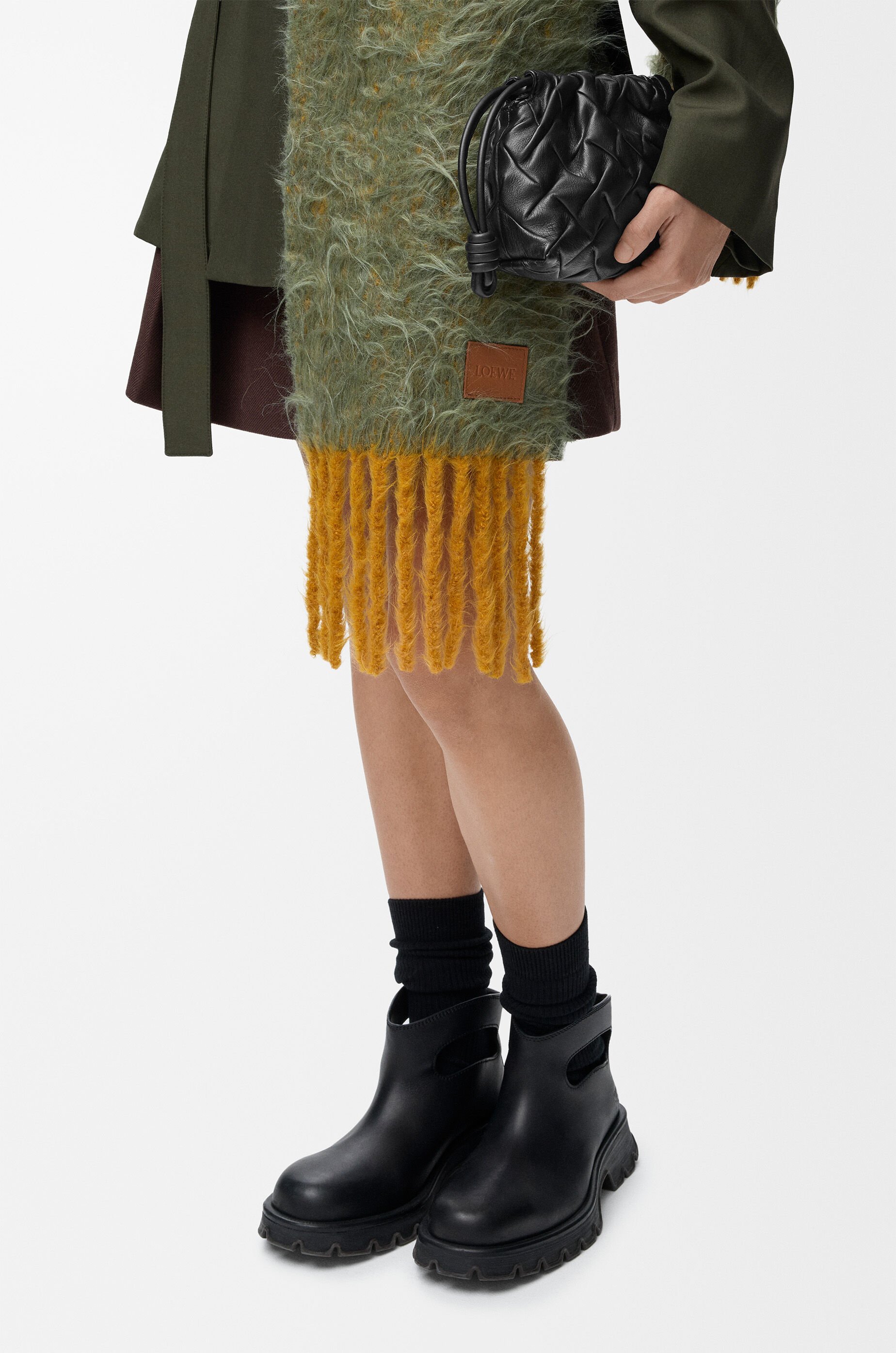 フラメンコパース ミニ（ピンチドナパカーフ） ブラック - LOEWE