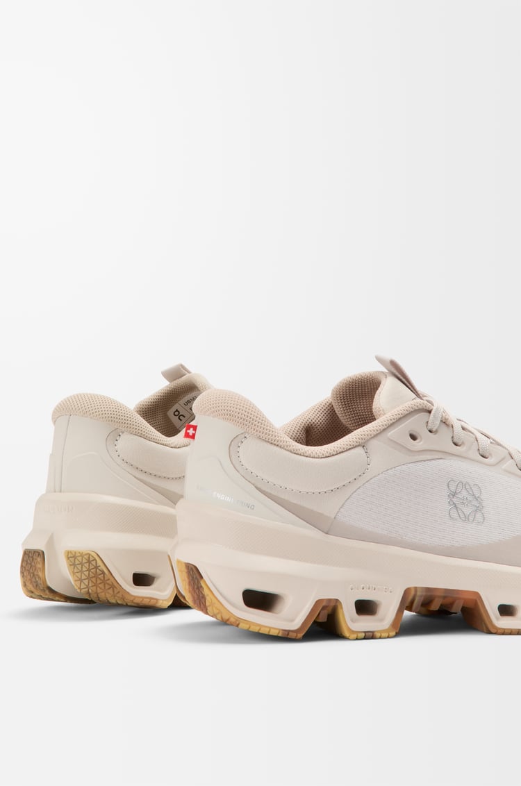 LOEWE Cloudventure 2.0 運動鞋 沙色