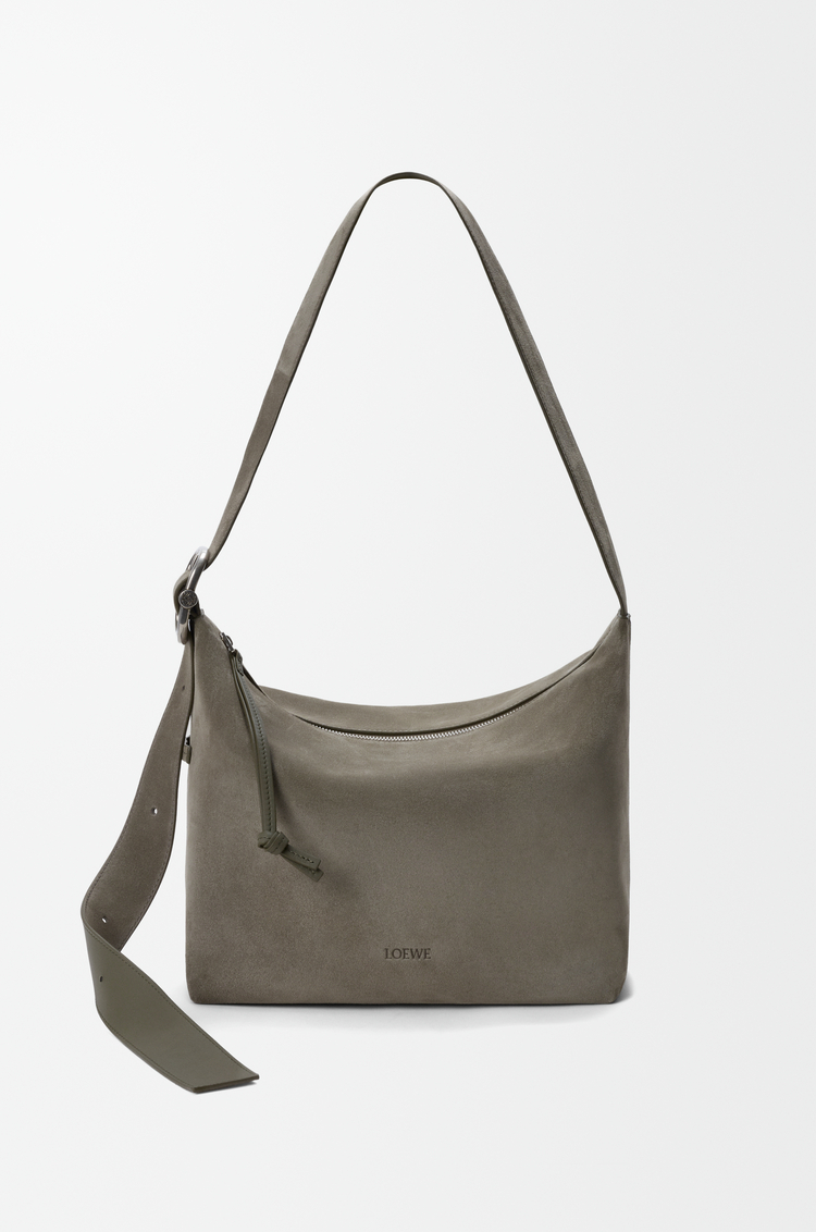 LOEWE Mittelgroße Loop Hobo Bag aus Velours-Kalbsleder Helles Khaki