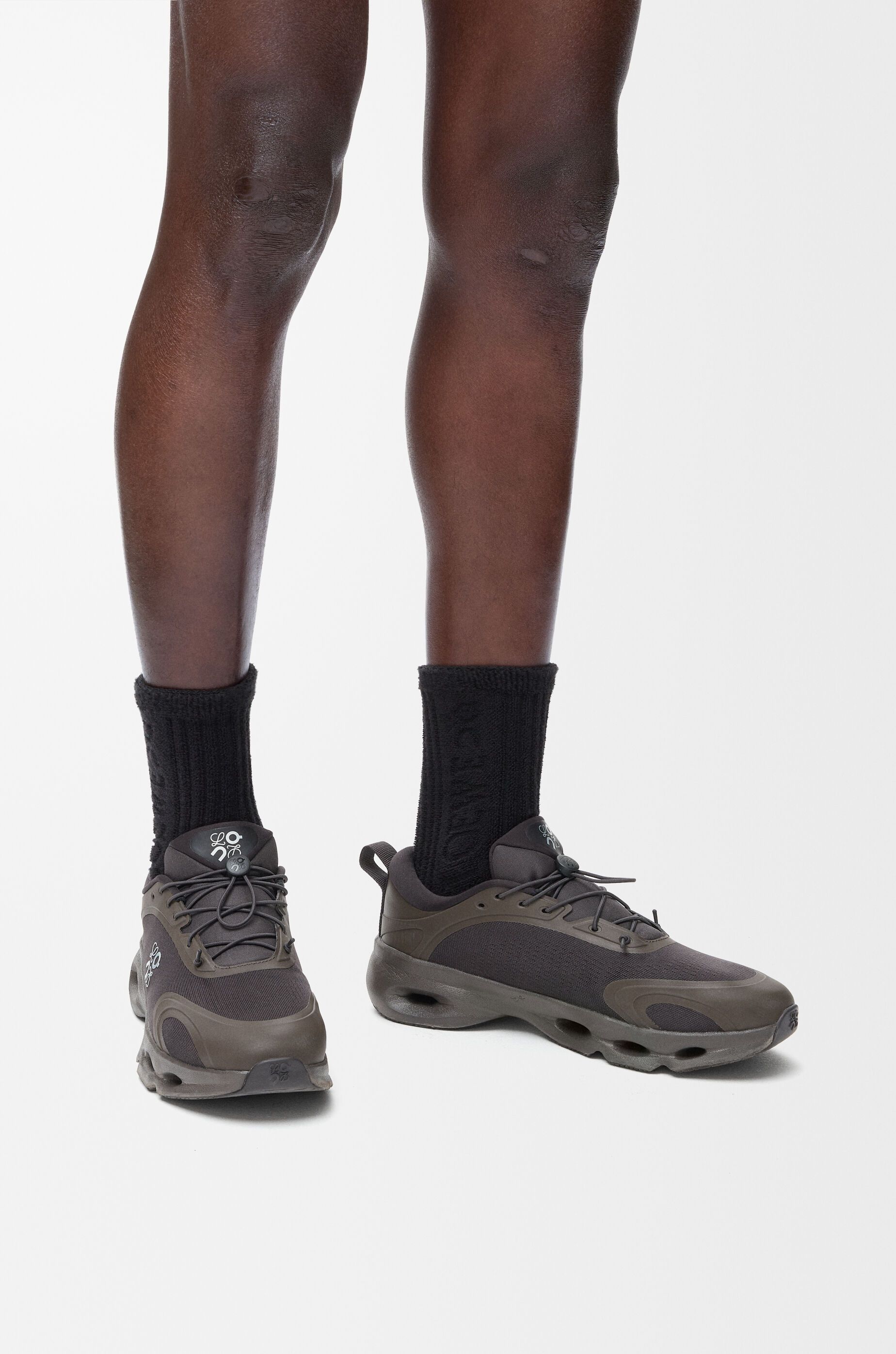 クラウドソロ スニーカー ブラウン - LOEWE