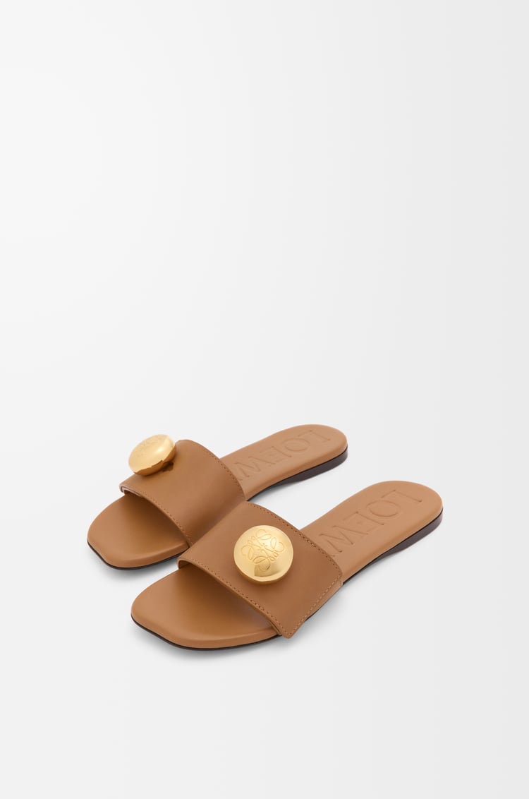 LOEWE ペブル スライド（ソフトカーフ） オーク