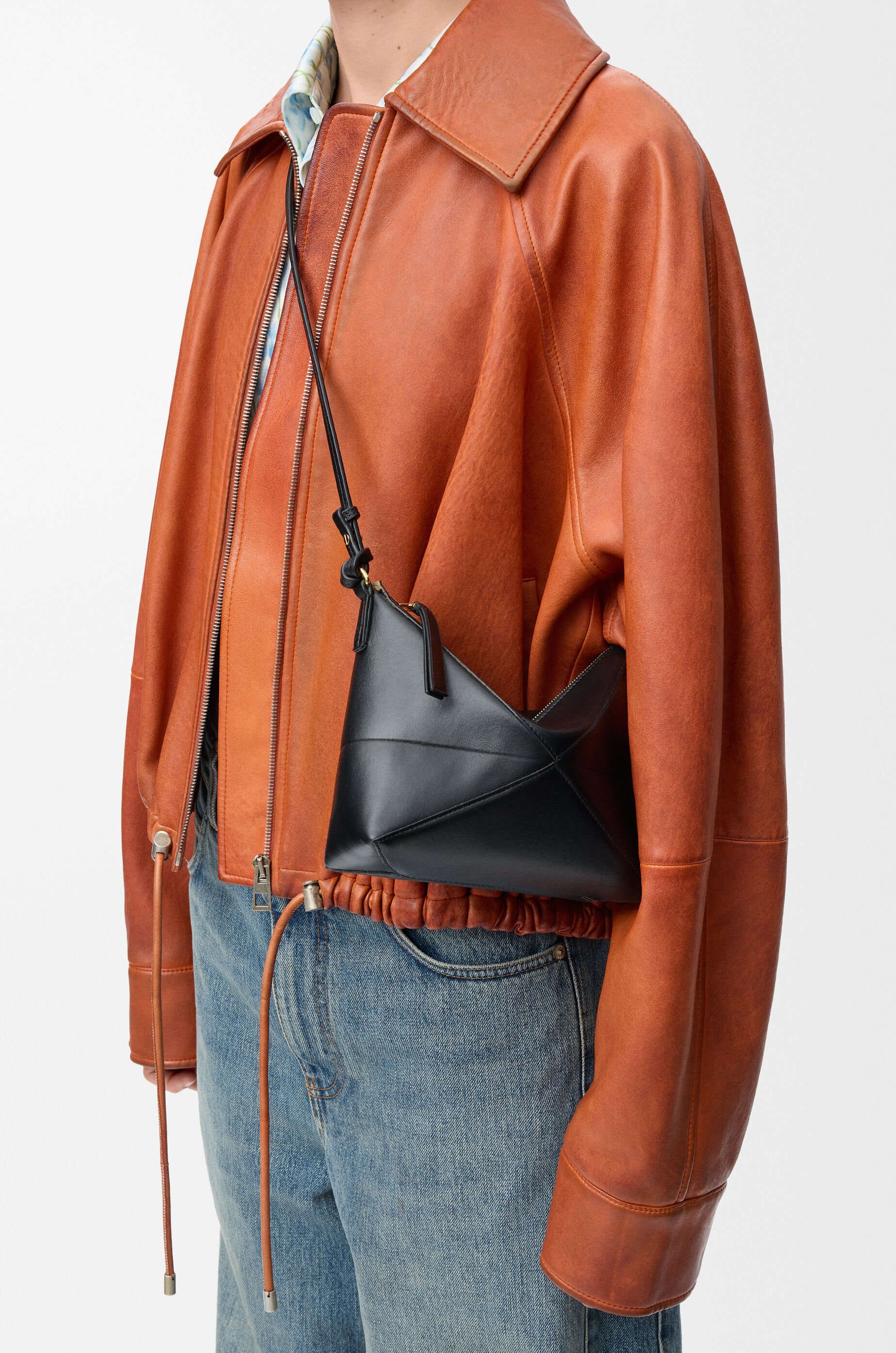 Puzzle Fold pouch in shiny nappa calfskin Black - LOEWE