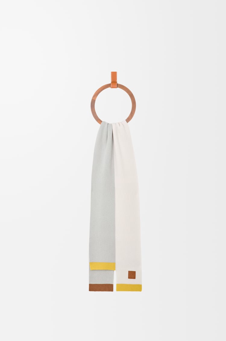 LOEWE アシンメトリー スカーフ（ウール） マスタード/ブロンズ