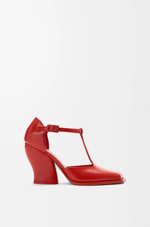 LOEWE Zapato de salón Onda con tira en T en piel de ternera Rojo