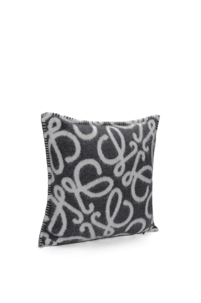 LOEWE Anagram cushion in alpaca and wool 黑色/灰色 plp_rd