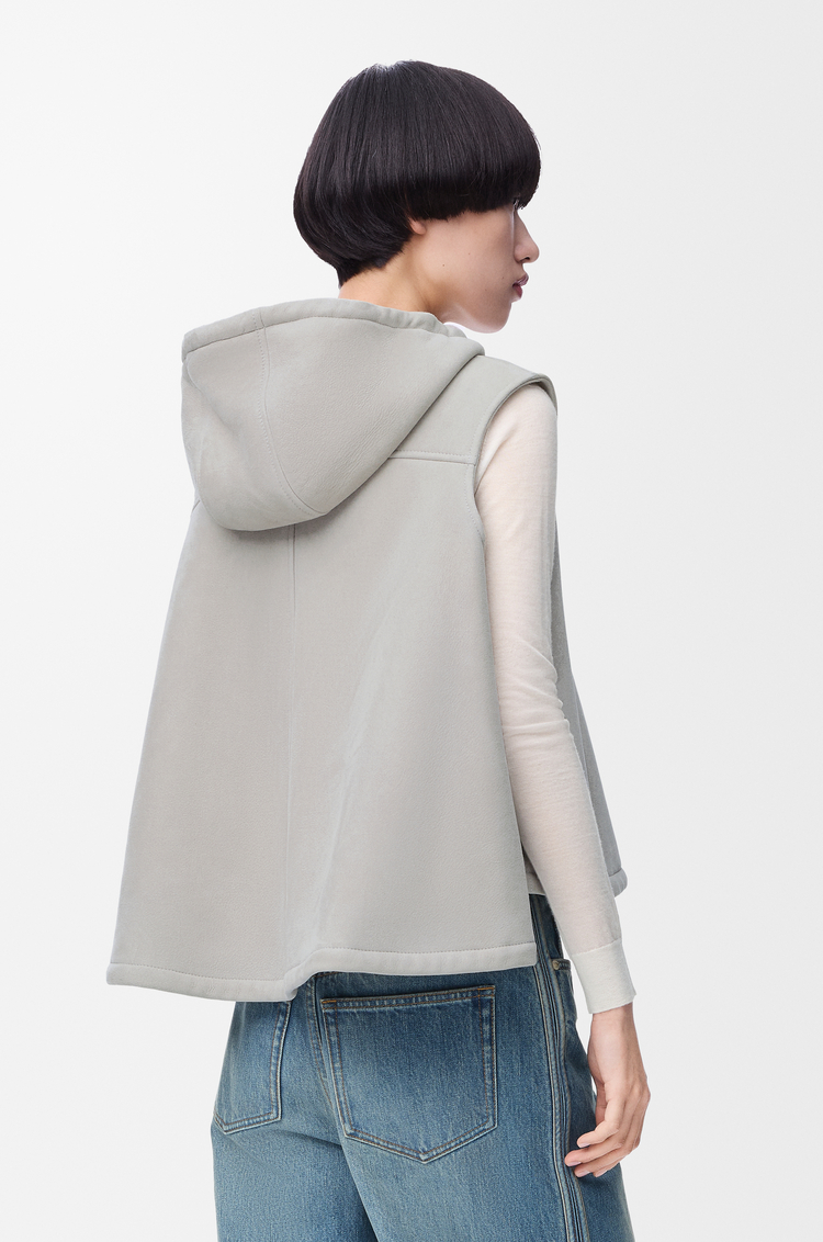 LOEWE Hooded vest in shearling 라이트 그레이 멜란지