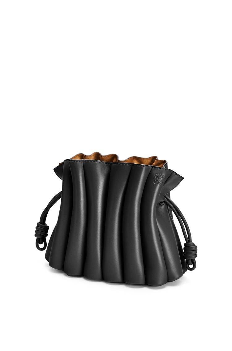 LOEWE Flamenco Ondas clutch bag in smooth calfskin Black pdp_rd