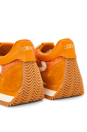 LOEWE 绒面革和尼龙流畅运动鞋 Copper Orange
