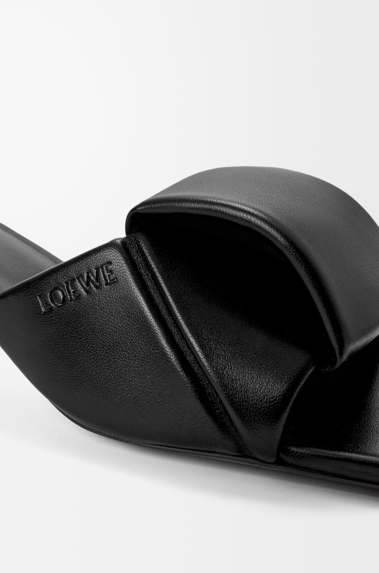 LOEWE Sandalia Origami en piel de cordero Negro