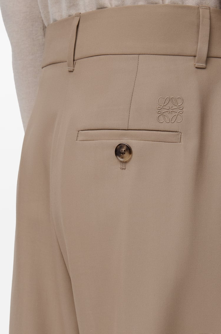 LOEWE Pantalón barrel en lana Arena