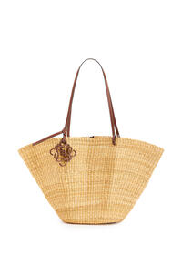 LOEWE Bolso Shell Basket en hierba de elefante y piel de ternera Natural/Color Pecana