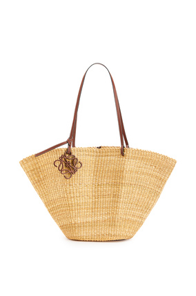 LOEWE Shell Basket bag in elephant grass and calfskin Natural/Pecan