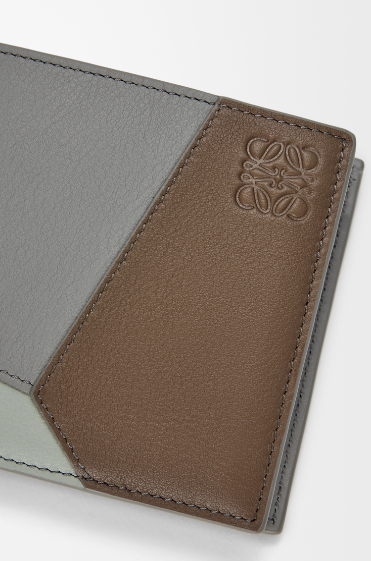 LOEWE Bifold-Brieftasche Puzzle mit Münzfach aus klassischem Kalbsleder Winterbraun/Aschgrau