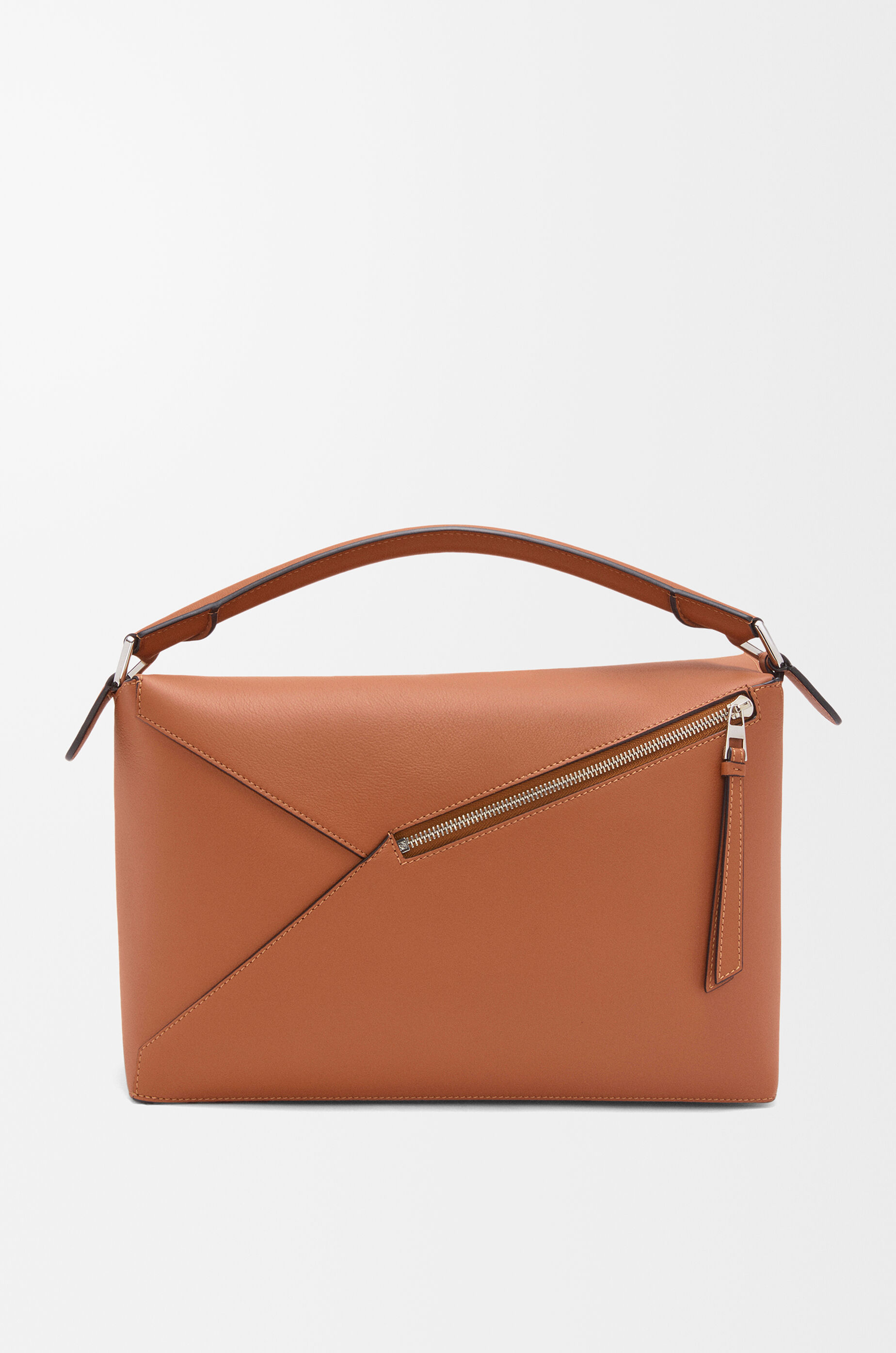 パズルエッジ バッグ ラージ（クラシックカーフ） ブラウン - LOEWE