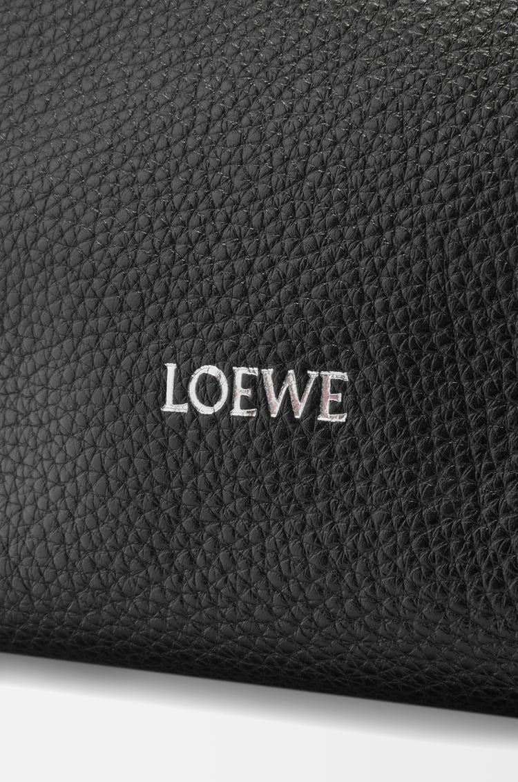 LOEWE 小号柔软粒面牛皮革 Cubi 斜挎包 黑色