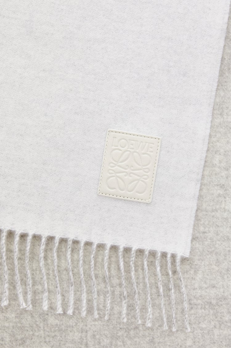 LOEWE Scarf in wool and cashmere White/Light Grey