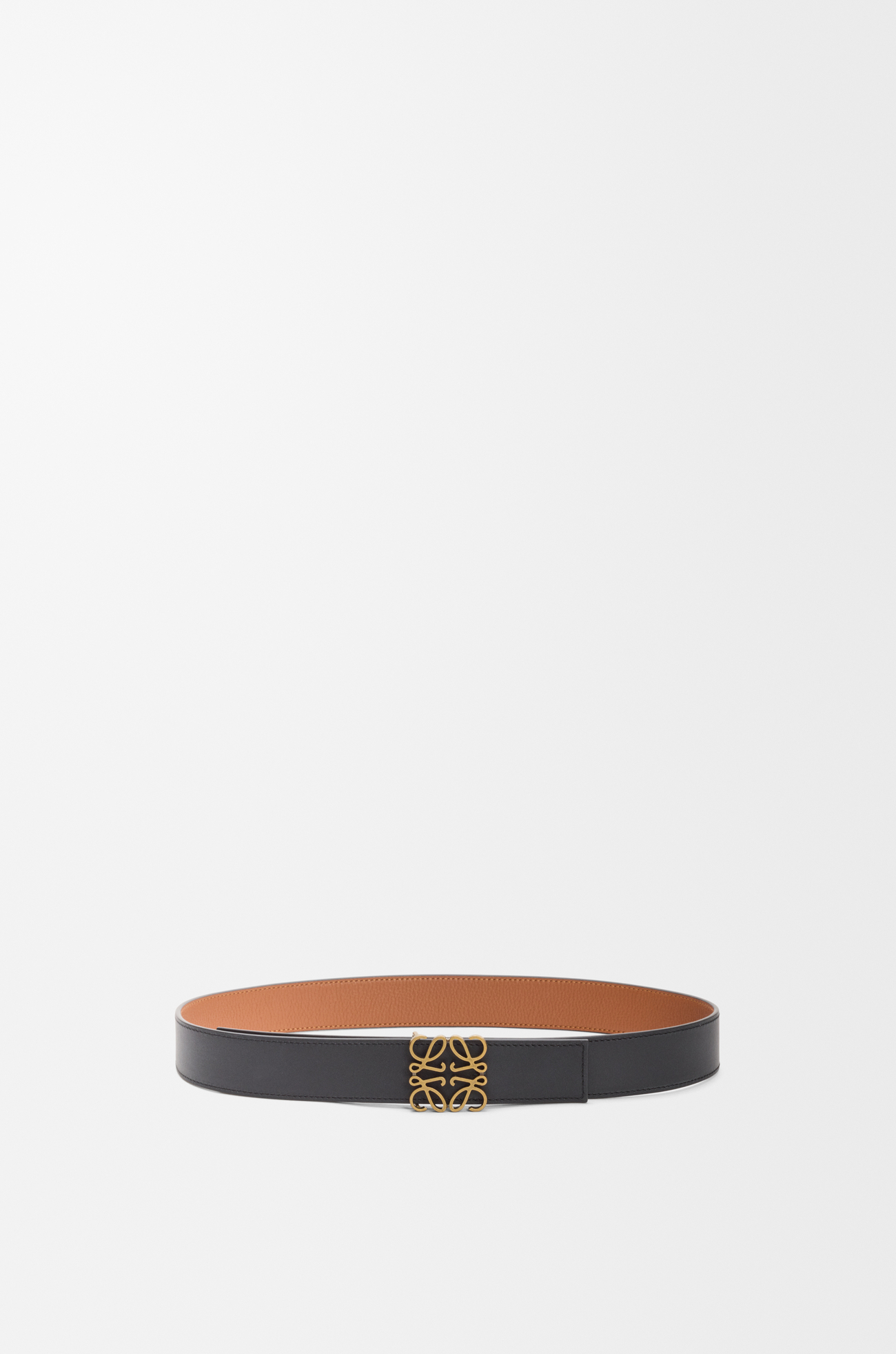 LOEWE Ceinture réversible Anagram en cuir de veau grainé souple et lisse Tan/Noir/Doré Effet Vieilli