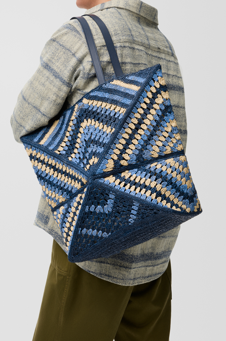 LOEWE XL Puzzle Fold tote in raffia  Navy/Sky Blue
