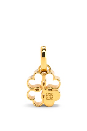 LOEWE Clover charm in sterling silver Gold plp_rd