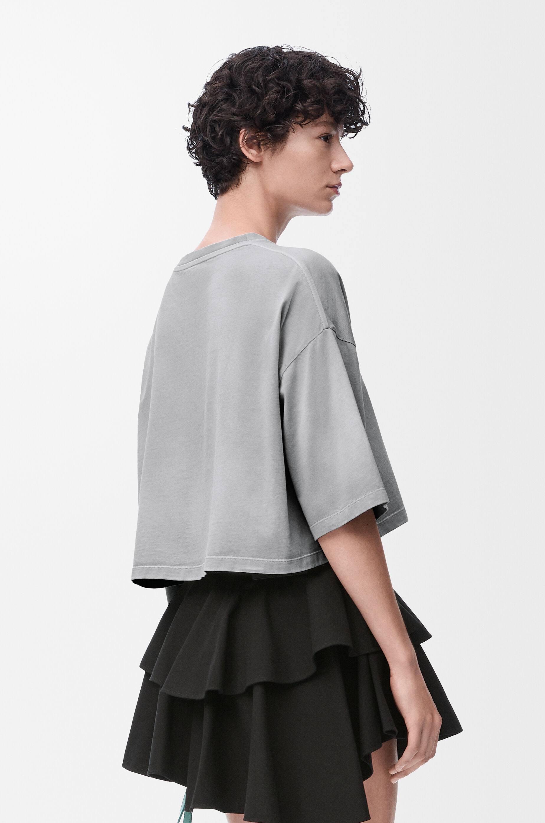 関税等込☆LOEWE☆クロップド アナグラム Tシャツ（コットン