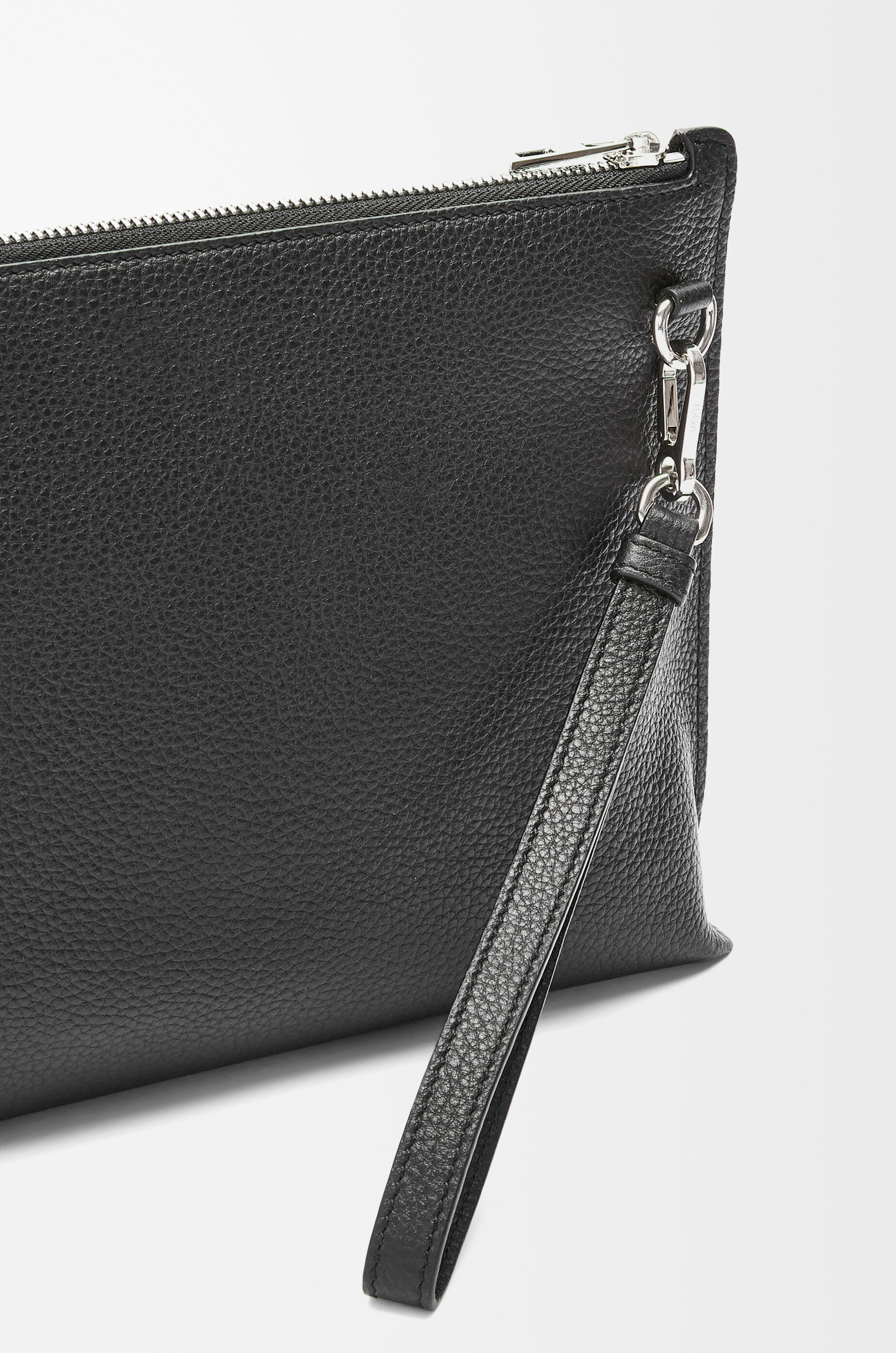 L Zip Pouch in soft grained calfskin Black LOEWE