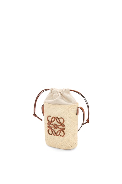 LOEWE Quadratische Tasche aus Iraca-Palme und Kalbsleder Natur/Tan plp_rd