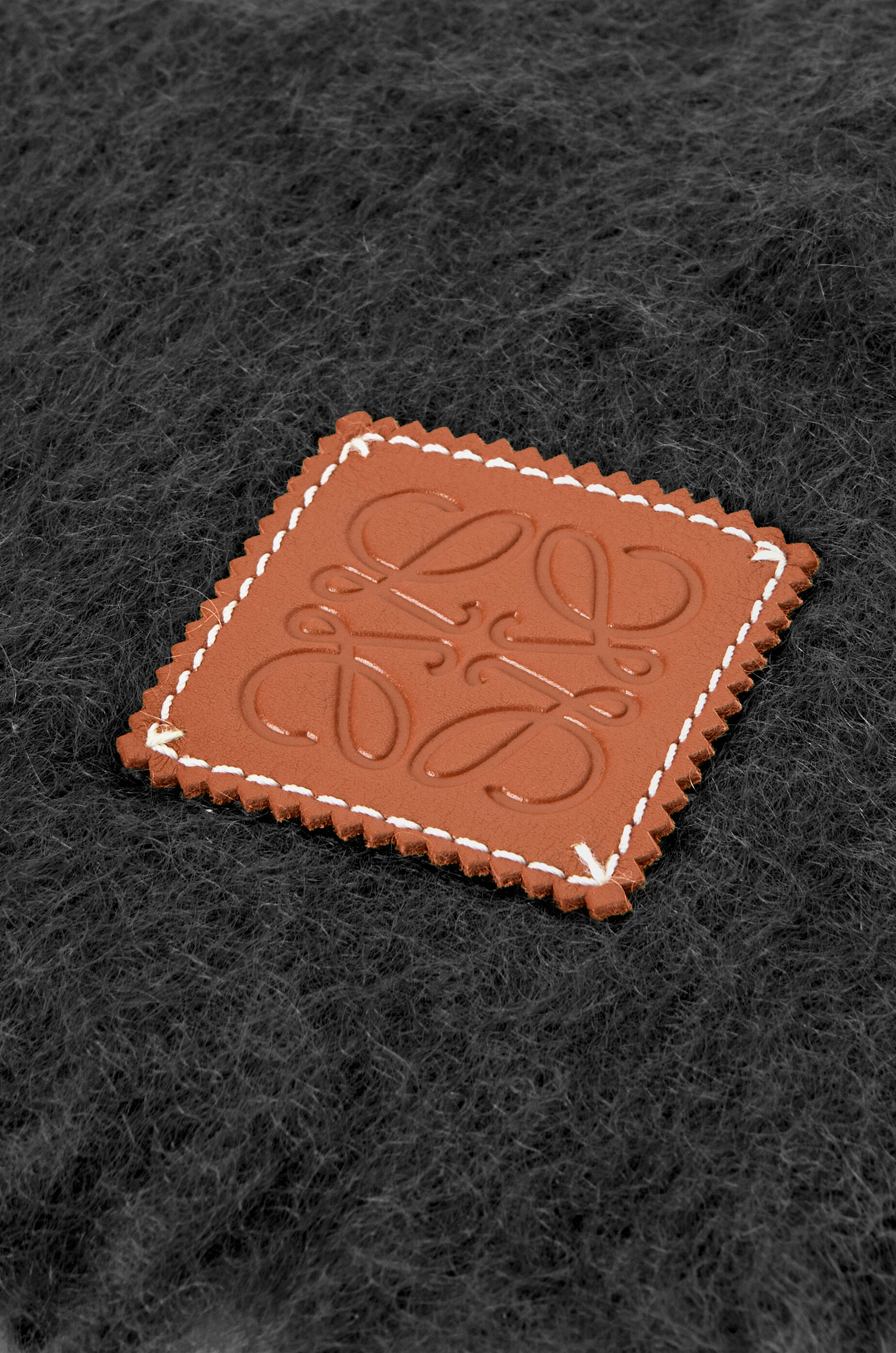 スカーフ（モヘア&ウールブレンド） ブラック - LOEWE